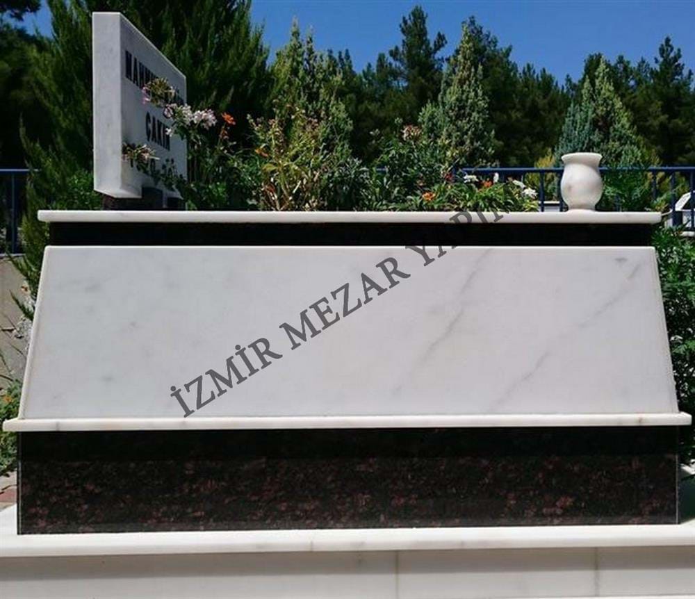 Balçova Mezarlığı